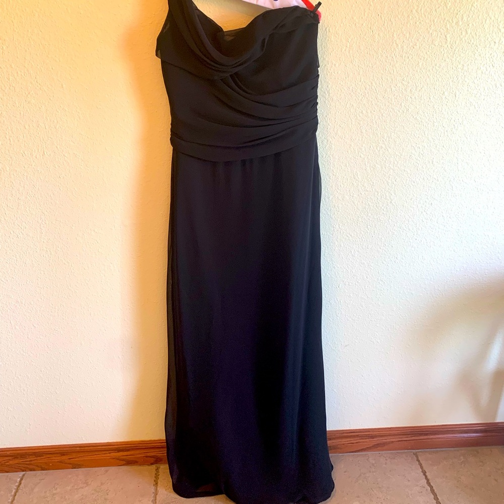 Jim Hjelm Black Formal Dress- Size 10 runs small